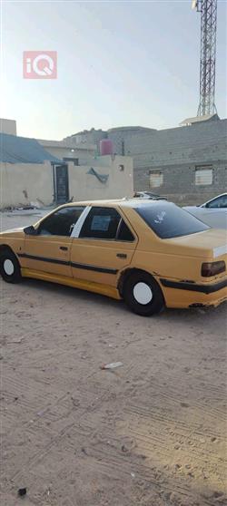 Peugeot 405